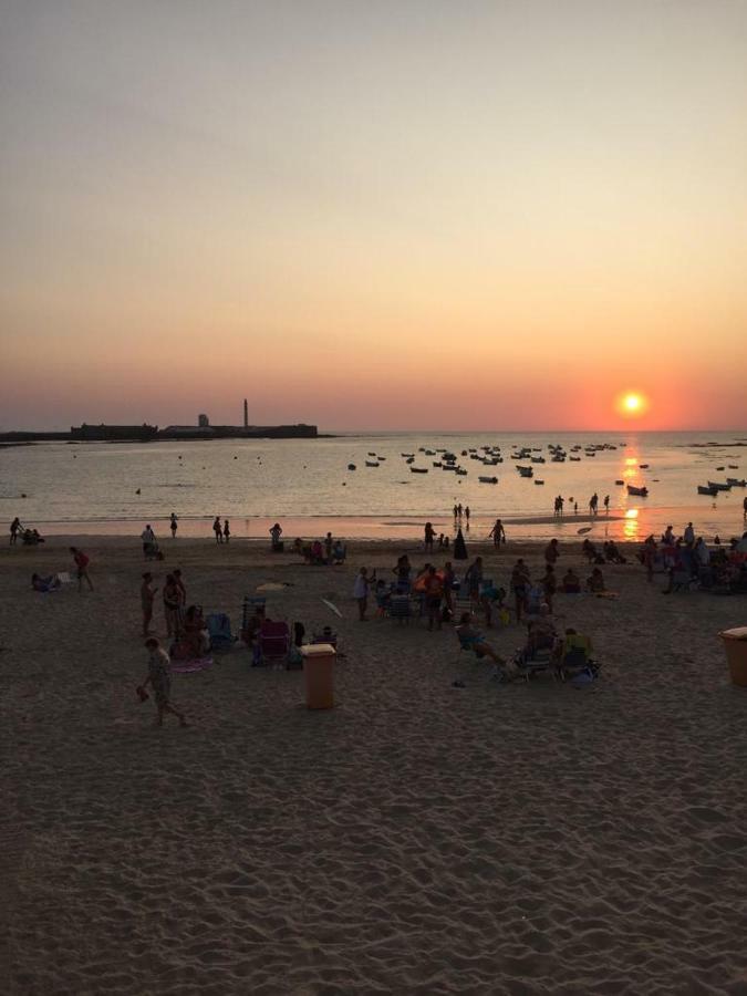 Apartamento Balneario playa Caleta Cadiz Bagian luar foto